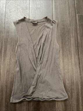 ALLOY Sleeveless Draped Wrap-Front Top in Taupe Gray
